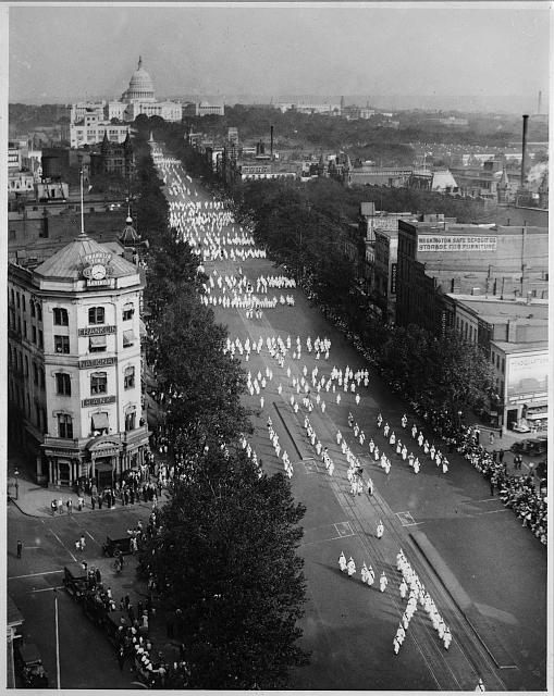 jimbar99's tweet photo. @patriottakes It's déjà vu all over again. Here are some white nationalists who belonged to a secret society marching on the Capitol in Washington DC 100 years ago in 1926. They're marching in formation to spell out KKK. Pictures from the Library of Congress. https://t.co/S07X2vPOWf