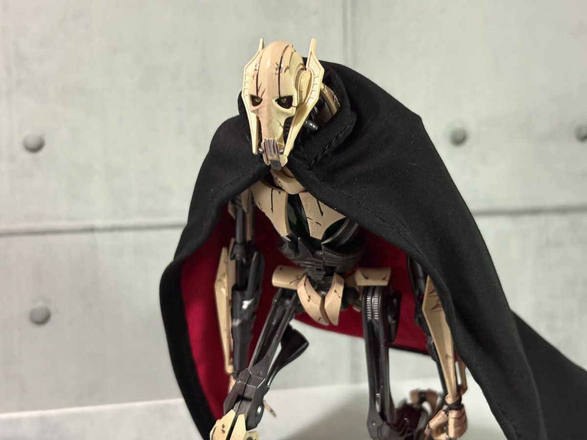 kamenfirst's tweet photo. グリーヴァス将軍
基本お値段お高めのSWアーツでもさらに高め・・・なだけあり技術の結晶と言っていい化物的な可動域によってポージングの自由度が凄すぎる商品。
一番印象的な4本持ちの前傾姿勢も再現可能。
やはりオビ＝ワンが欲しくなる・・・・
#フィギュアーツ写真部
#夜のフィギュア撮影会 https://t.co/nYfygQxlO7