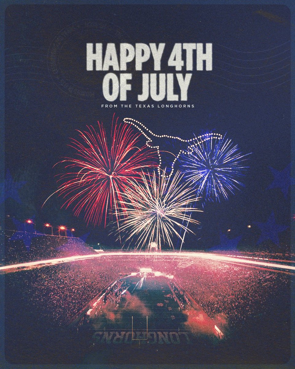 TexasLonghorns's tweet photo. Happy 4th, y’all! 🤘🇺🇸

#HookEm https://t.co/l7kyBbKFbZ