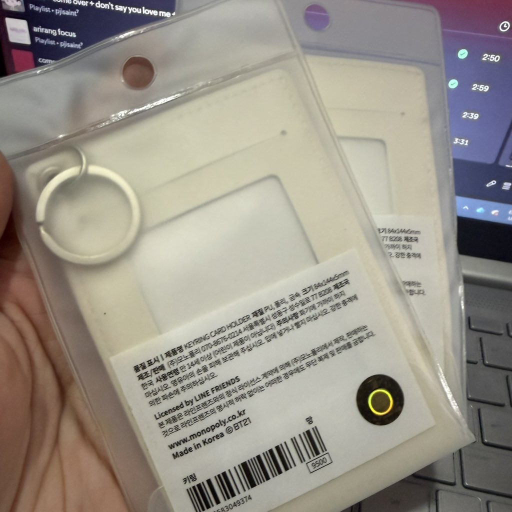xyndeyrella's tweet photo. WTS | LFB | PH
Pls help RT 🥹 

BT21 Mang card holder
Official and sealed 
Slightly bent/ may mark kasi nadaganan

170 each 
PAYO ONLY

Pls do not claim if sensitive

📍MINDANAO 
MOP:Gcash/Maribank
MOD: J&amp;T https://t.co/kSgv5sKwgW