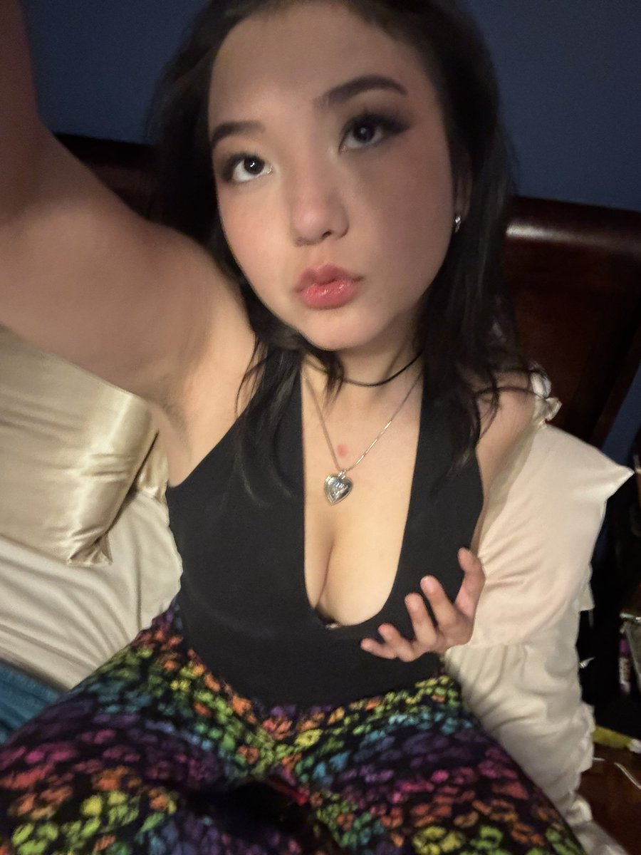 fatesdesire888's tweet photo. spoil me till im rottennn !! \(´ཀ`)/

findom paypig asian blackmail soles femdom buyingcontent sellingcontent walletdrain finbrat brat princess goddess humanatm cashcow drain cuck virgin findomme spoiled bratdom humiliation nsfwtwt nsfw softdom softdomme vers discord egirl pengeslave gfe spoilme sissy