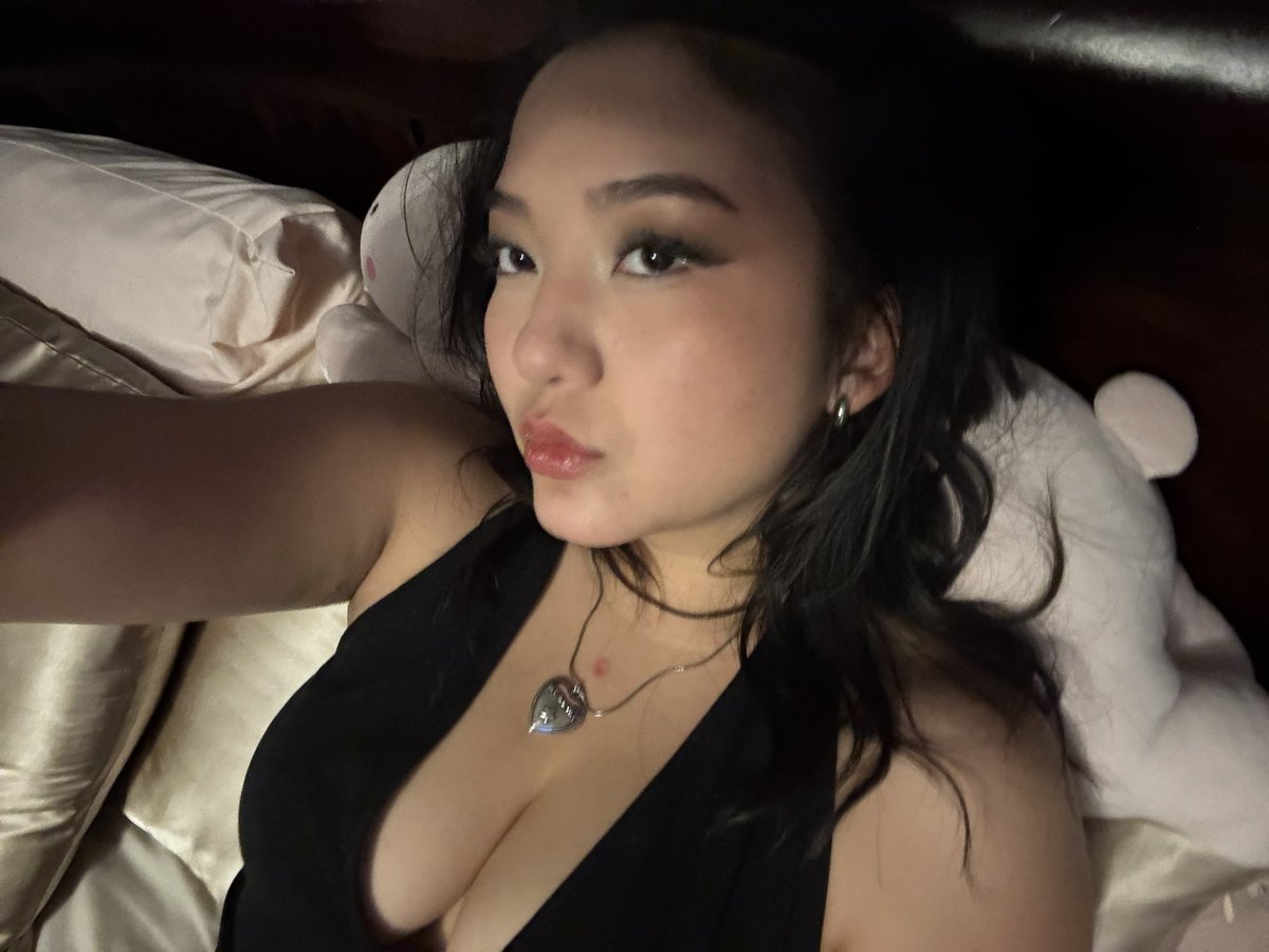 fatesdesire888's tweet photo. spoil me till im rottennn !! \(´ཀ`)/

findom paypig asian blackmail soles femdom buyingcontent sellingcontent walletdrain finbrat brat princess goddess humanatm cashcow drain cuck virgin findomme spoiled bratdom humiliation nsfwtwt nsfw softdom softdomme vers discord egirl pengeslave gfe spoilme sissy