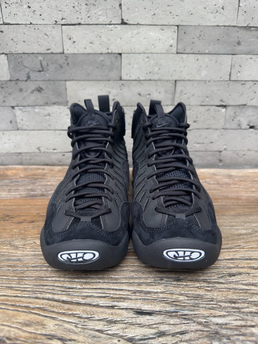 Ovrnundr's tweet photo. First Look: Nike Air Bakin “Black/White” ⚫⚪

• $170
• Holiday 2026 https://t.co/VXCsK6jff8