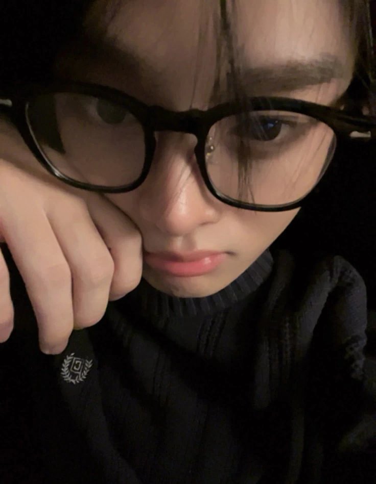 manatcanok1's tweet photo. วิ่งแลก                             แว่น https://t.co/6Dc0gM2Ugu