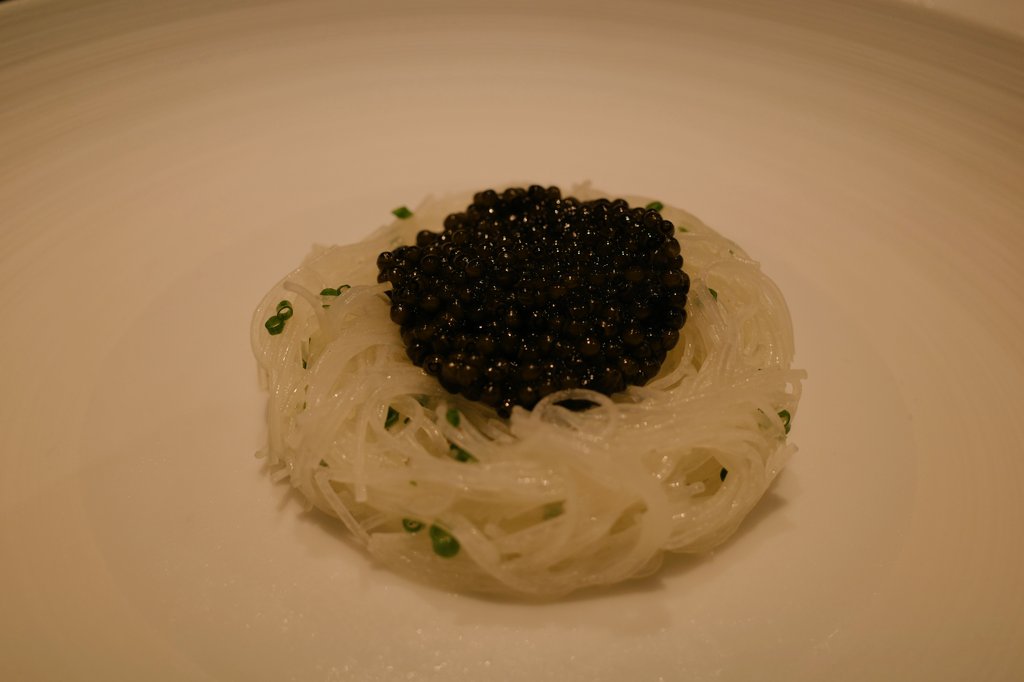 ka_han_sin's tweet photo. 復活のわさ。結構衝撃のうまさ。
麻婆digるようになってから中華の調味料も多少詳しくなったけど全く説明つかんぜよ。
ビーフンキャビアにこんなに変数あるとはザウルス。 https://t.co/THsDX4PRGi