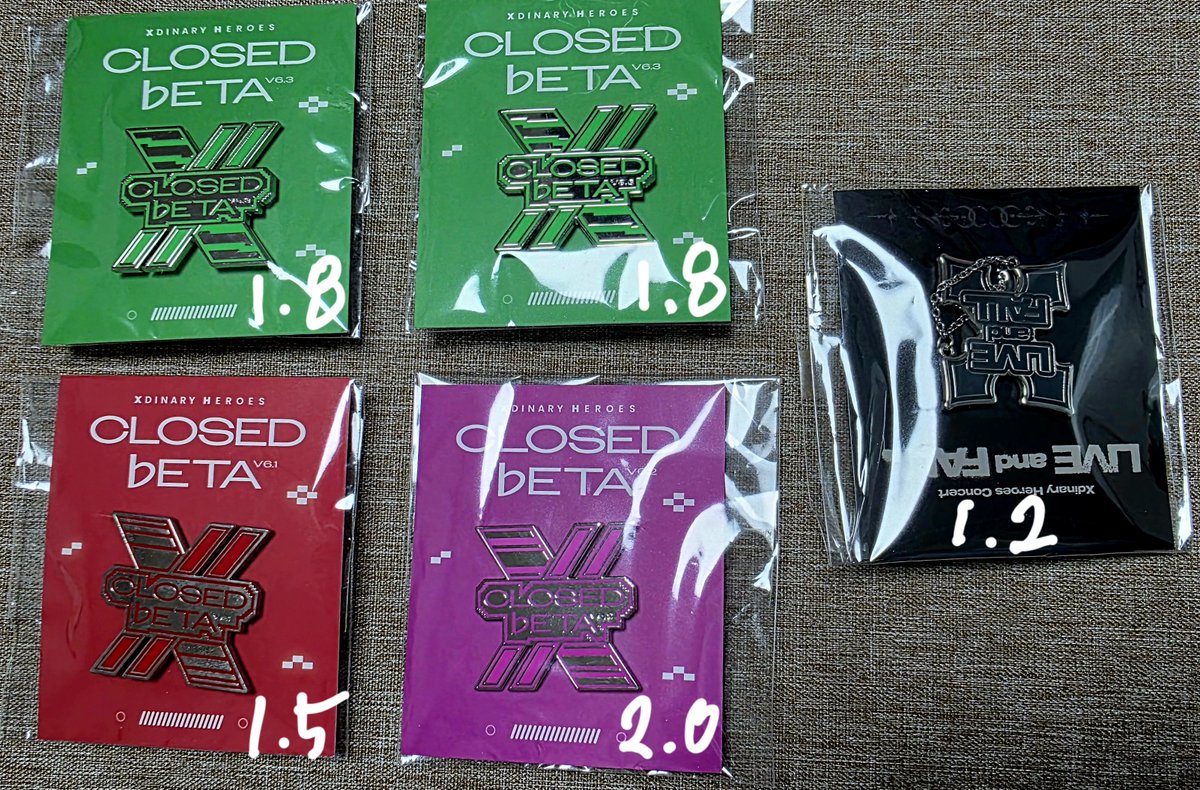 xdiz1122's tweet photo. 엑디즈 뱃지 양도 클베 립앤폴
XdinaryHeroes badge 

클베 6.1, 6.2, 6.3, 립앤폴 뱃지 
가격: 사진속 
6.1은 사용감 있음. 나머지는 미개봉 단순개봉.
4개 구매시 일괄 6만원 

디엠 or 옵챗주세요
https://t.co/7wHoUiEFmM https://t.co/vcwpuBanpR