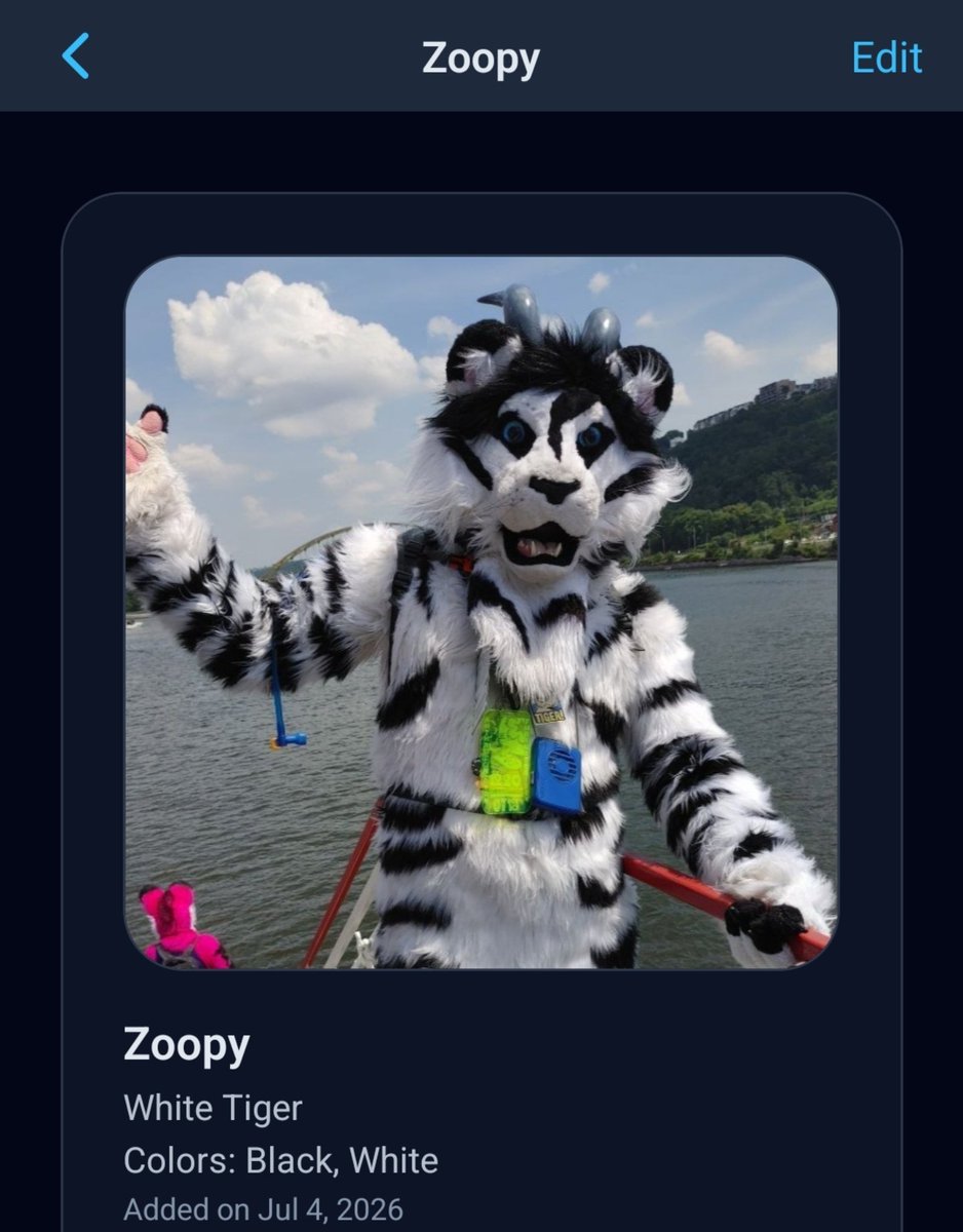 Barcode_Cat's tweet photo. If you see me tonight @anthrocon https://t.co/niotqRtPEk