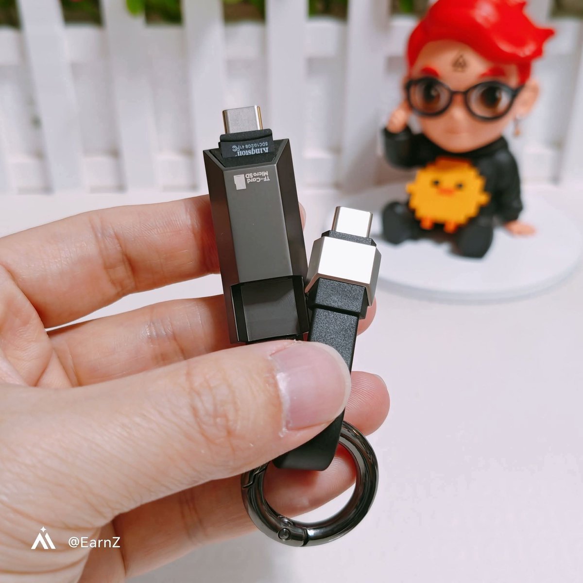 AtEarnZReview's tweet photo. หมดปัญหามือถือเมมเต็ม! Koala Ucable Pro สายชาร์จเพิ่มเมมได้ วันนี้ลด 50%