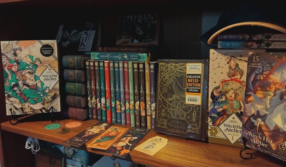 schneckenfilk's tweet photo. Had to move things around but I managed to fit everything! Once I have spare money I might invest in a smaller shelf so I can reorganise everything
#Δ帽子 #witchhatatelier https://t.co/T0j7o3As0O