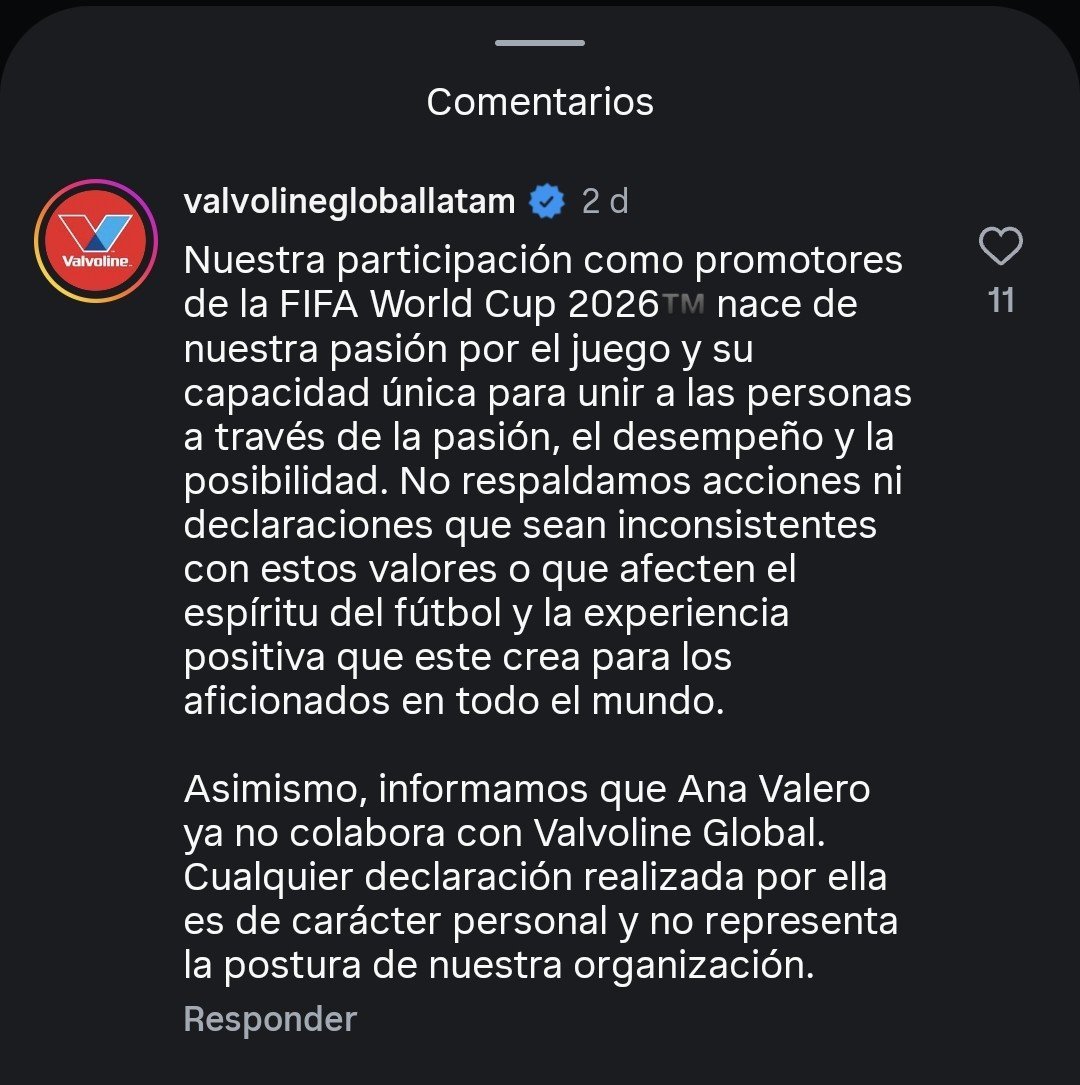 escarlataaaa__'s tweet photo. @anavaleero Valvoline te dijo fuera 😂😂😂. Por cierto ya dijiste que NO vayan al hotel donde está Inglaterra https://t.co/NfinNGqA2H