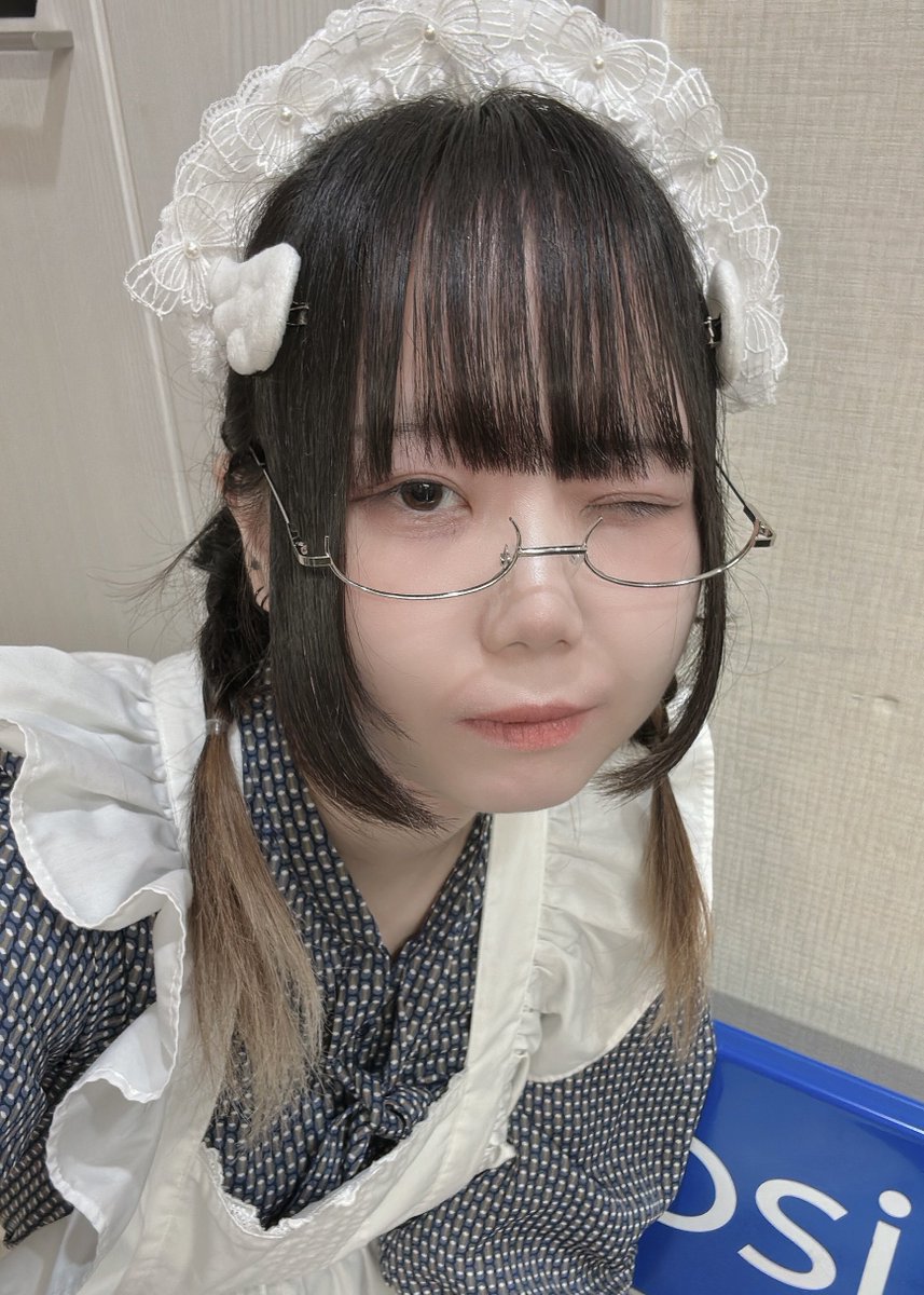 k0yk_'s tweet photo. 本日の葡萄畑おわり〜〜‼️
また〜りだとたくさん話せて良いですね、わいわいも好きだけど！まあ忙しくても話す内容は変わらず酷い(⁉️)のでね、、、
今日のお化粧はむいくんにしてもらいましたよ‼️ありがとうね‼️
次回は7/26(日)の葡萄畑ブンガク収穫祭だよ〜‼️‼️‼️チケット残りわずか‼️‼️ https://t.co/nIqwwWeDRF