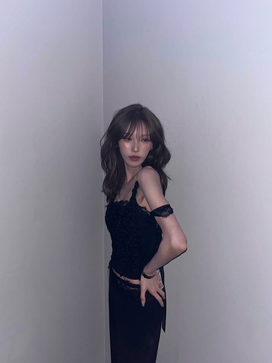 seungwanupdate's tweet photo. {Instagram} ♡ 04.07.2026 ♡ 

Wendy a posté sur son compte Instagram todayis_wendy :

🎶 Nail - Yves (feat. Lolo Zouaï)

“🖤🩶🖤🩶”

🏷️ : #웬디 #Wendy #손승완 @WENDY_offcl https://t.co/cj2L8ycggj