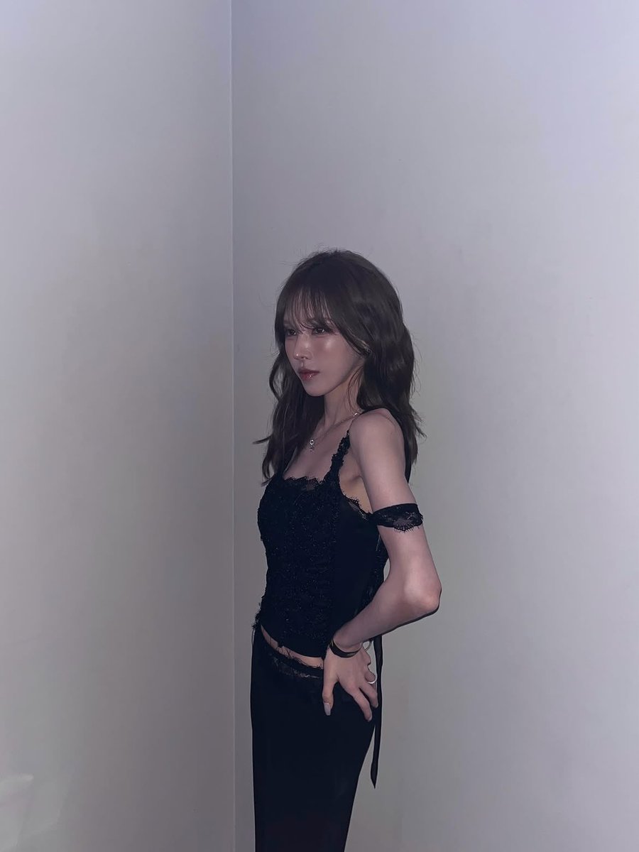 seungwanupdate's tweet photo. {Instagram} ♡ 04.07.2026 ♡ 

Wendy a posté sur son compte Instagram todayis_wendy :

🎶 Nail - Yves (feat. Lolo Zouaï)

“🖤🩶🖤🩶”

🏷️ : #웬디 #Wendy #손승완 @WENDY_offcl https://t.co/cj2L8ycggj
