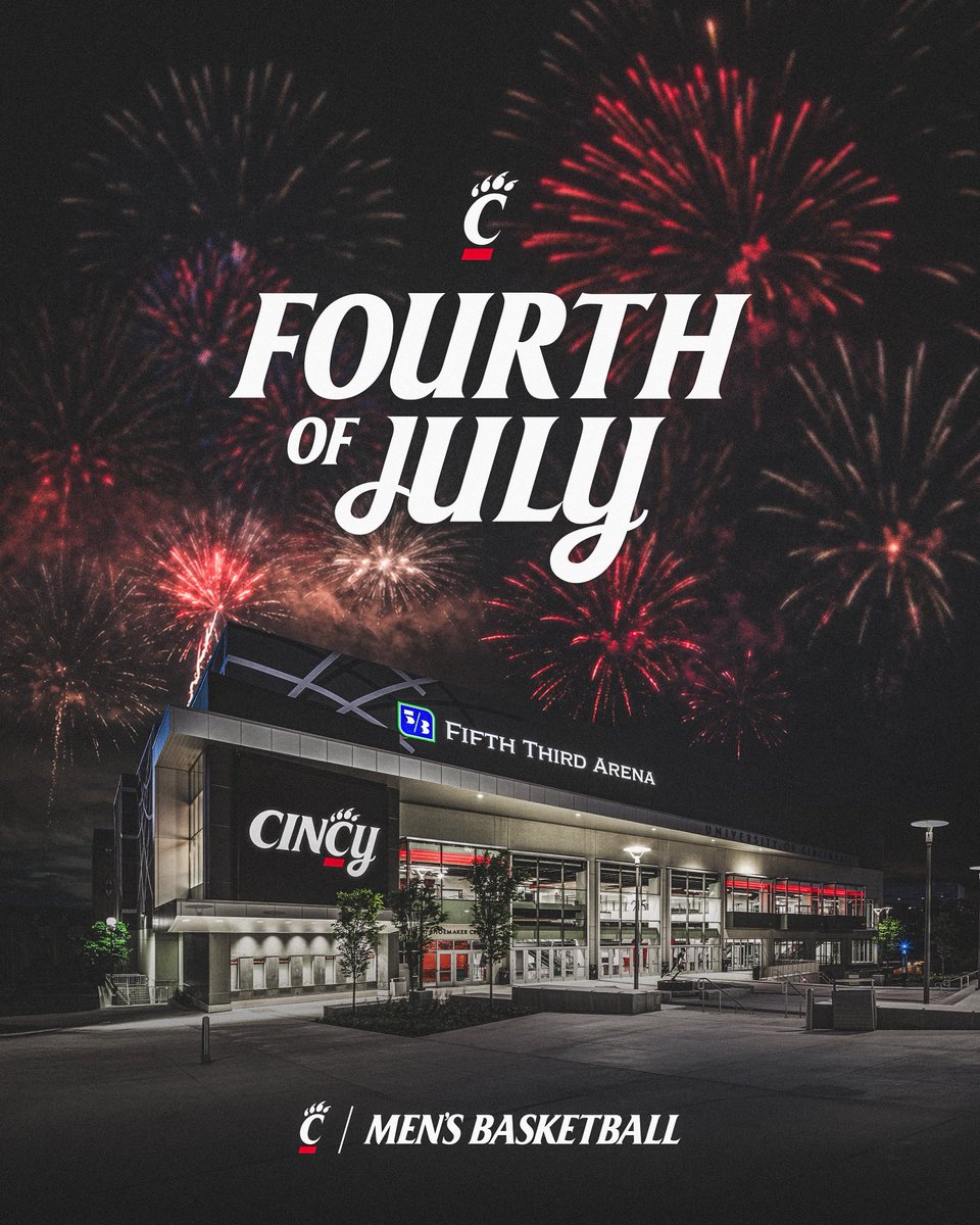 GoBearcatsMBB's tweet photo. Happy Fourth of July, Bearcats! https://t.co/CUuViqkTrq