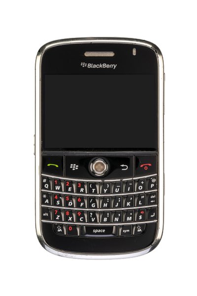 luvislandcrave's tweet photo. Love Island reportedly once considered using personalised BlackBerry phones so Islanders could secretly PIN each other. https://t.co/mr1sdh3aSk