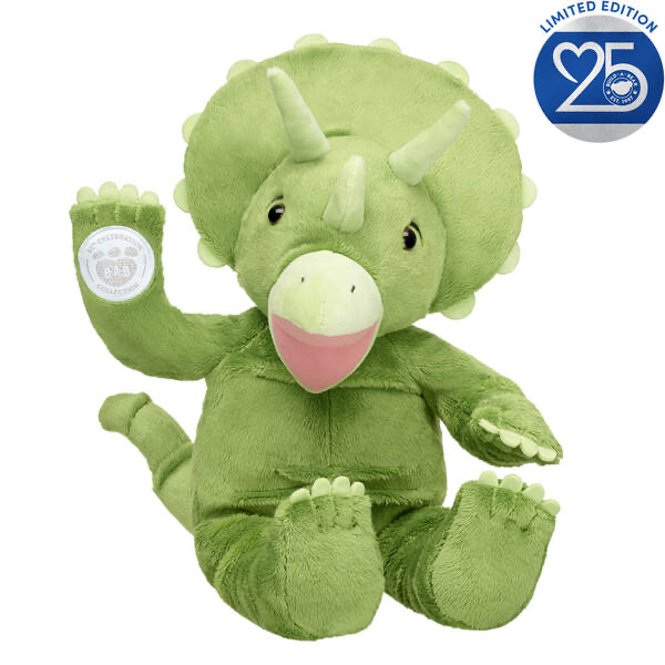 BuildABear_Bot's tweet photo. Today's Build-A-Bear of the day: Triceratops! ๐งธ
Released on August, 2022. #BuildABear #BuildABearBot #Plushie #Plushcore #StuffedAnimals https://t.co/yLDGHft74n