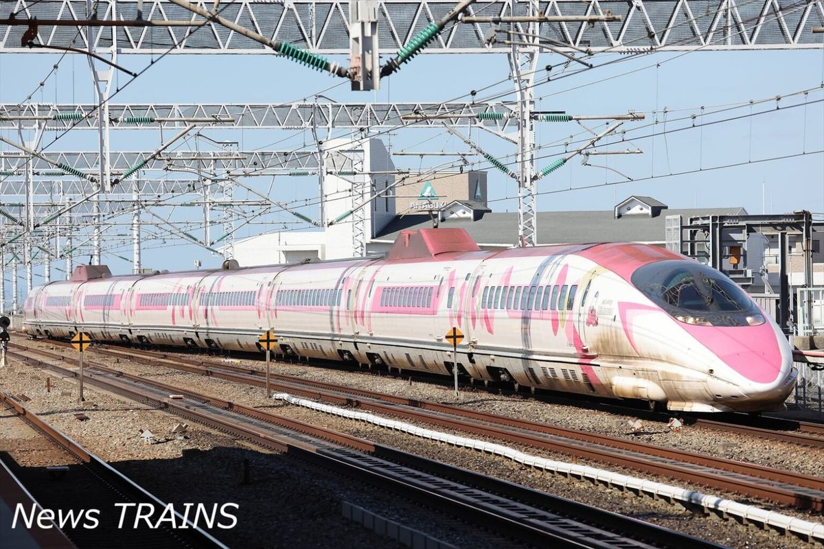 news_trains's tweet photo. たくさんの笑顔を運んだ「ハローキティ新幹線」のフィナーレを記念した腕時計が登場しました!https://t.co/AVcFyKReyr
#ハローキティ新幹線 #山陽新幹線 #ハローキティ #HelloKitty #JR西日本 #500系新幹線 #ラストラン #PREMICO #腕時計 #セイコー #SEIKO #鉄道 #鉄道ニュース #NewsTRAINS https://t.co/QddoeXdJx4