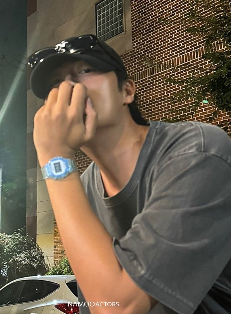 ch2304ch's tweet photo. 아 나 진짜 또 빡빡 웃었다 차나ㅋㅋㅋㅋㅋㅋ 누가보면 누구처럼 러닝이라도 하는 줄 알겠어🤗(저기욬ㅋㅋㅋㅋㅋㅋㅋ https://t.co/UEEEF5d0e9