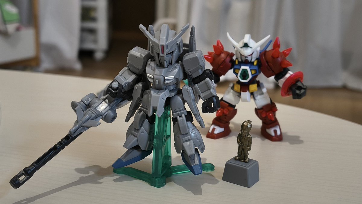 chaiteahandring's tweet photo. 武器セット
武器セット
AGE1
ゼータプラス

武器セットが2回続いたときは泣きそうでした
大人だから耐えられたけど、小学生の頃だったら泣いてた
武器セットのおかげでゼータプラスはC1にできた！

#モビルスーツアンサンブル https://t.co/biV7EivN0T