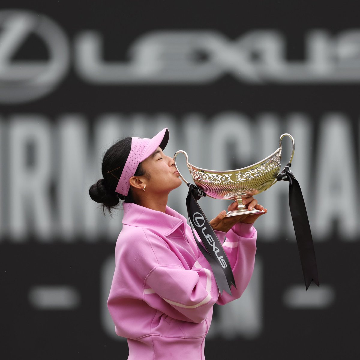 the_LTA's tweet photo. Alex Eala's summer on the grass 🤯👏

The Lexus Birmingham Open champion takes out defending @Wimbledon champion in straight sets on Centre Court https://t.co/pwxWoEEMLn