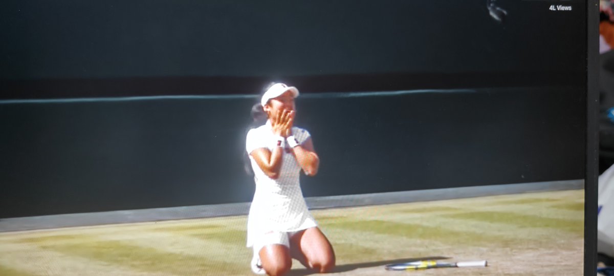 AbodeOfLakshmi's tweet photo. Big Upset; Defending Champion knocked out of Wimbledon on centre Court. 
Alexandra Eala defeats Ega Swiatek 
7-6; 6-2 
Moves on to the Fourth Round. 
#Eala #wimbledon https://t.co/I5VJPGLv0r