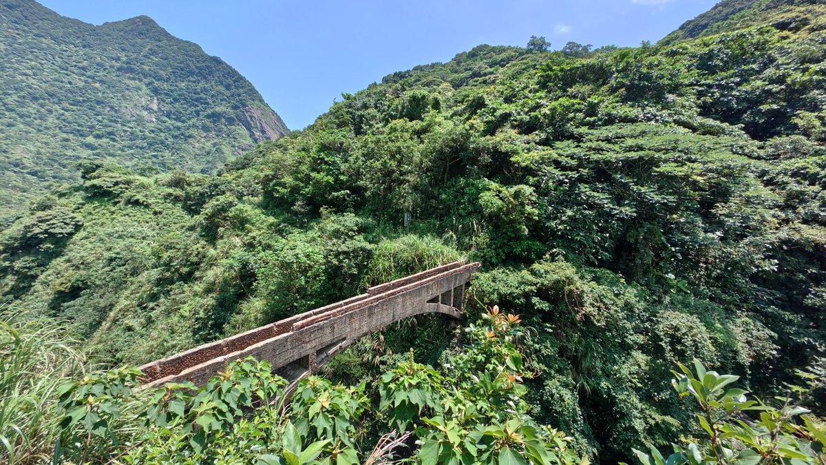 domo0244's tweet photo. 20260621  三層橋.一線天.天空之橋.金福宮 https://t.co/g4PsLBUliX