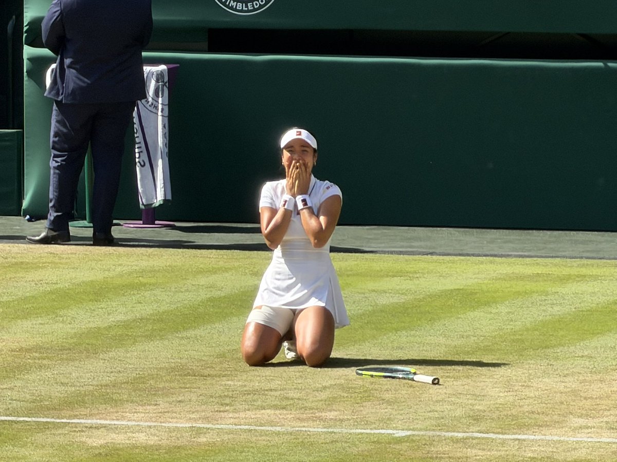 DYANCASTILLEJO's tweet photo. BEAT DEFENDING CHAMPION IGA SWIATEK 7-6;6-2 on WIMBLEDON CENTRE COURT !!! https://t.co/apz9ziM2iu