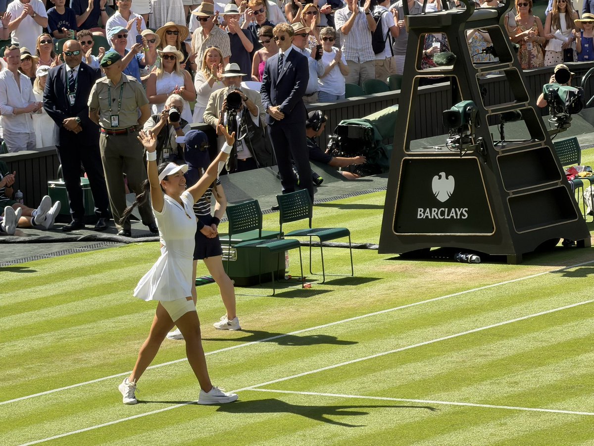 DYANCASTILLEJO's tweet photo. BEAT DEFENDING CHAMPION IGA SWIATEK 7-6;6-2 on WIMBLEDON CENTRE COURT !!! https://t.co/apz9ziM2iu