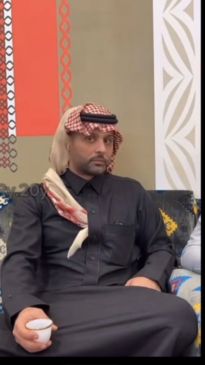 ab2020y's tweet photo. @N3n33nb @football_li5 يالماح ترا الاعب السعودي مايمثل الشعب السعودي

اللي يمثلنا نواف التمياط  ياسر القحطاني 

حتى  بالسفر لبسهم جميل https://t.co/tZ3bmssQPs