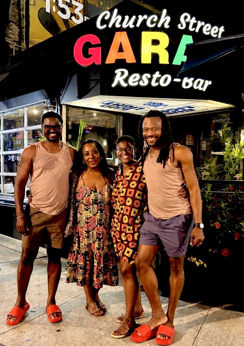 UjuAnya's tweet photo. Sirry and I spent time in Toronto with some beloved members of our chosen family. Our Igbo brother Ify @Ifyoraz and his husband Bright @imbrightj who cooked us the sweetest ofe onugbu🥰🏳️‍🌈🥰🏳️‍🌈🥰 We are so grateful for your friendship! https://t.co/lhPmdm27BN