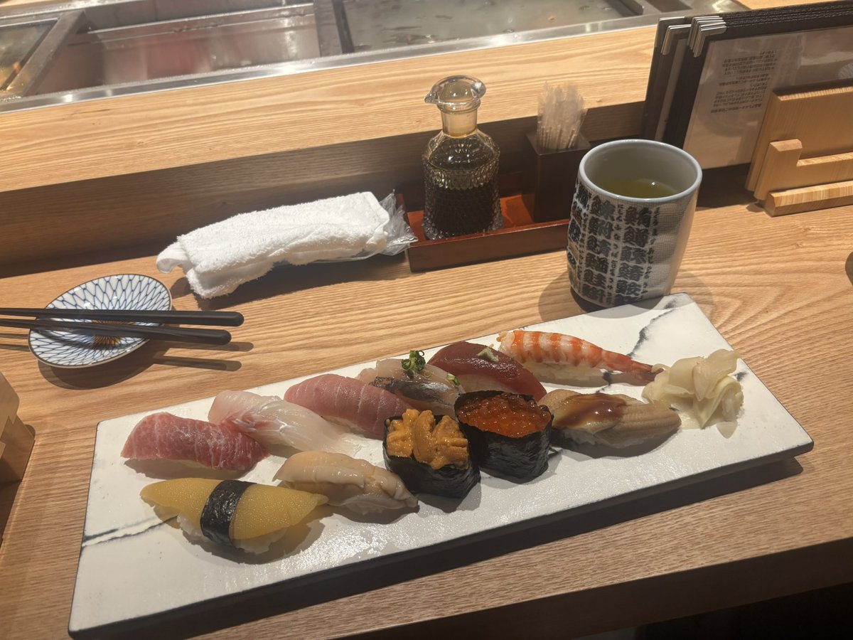 sume_c_'s tweet photo. 完全に切らないのは優しさと思っているということなのかな。。。距離だんだん取っていって、フェードアウトされる感じだなこれ、
急に捨てられるのも多分死ぬけど、今の状況もゆっくりゆっくり首を絞められているだけで苦しいよ
もう生きる意味無いな〜ありがとうございました、 https://t.co/bCSjEDoPjS