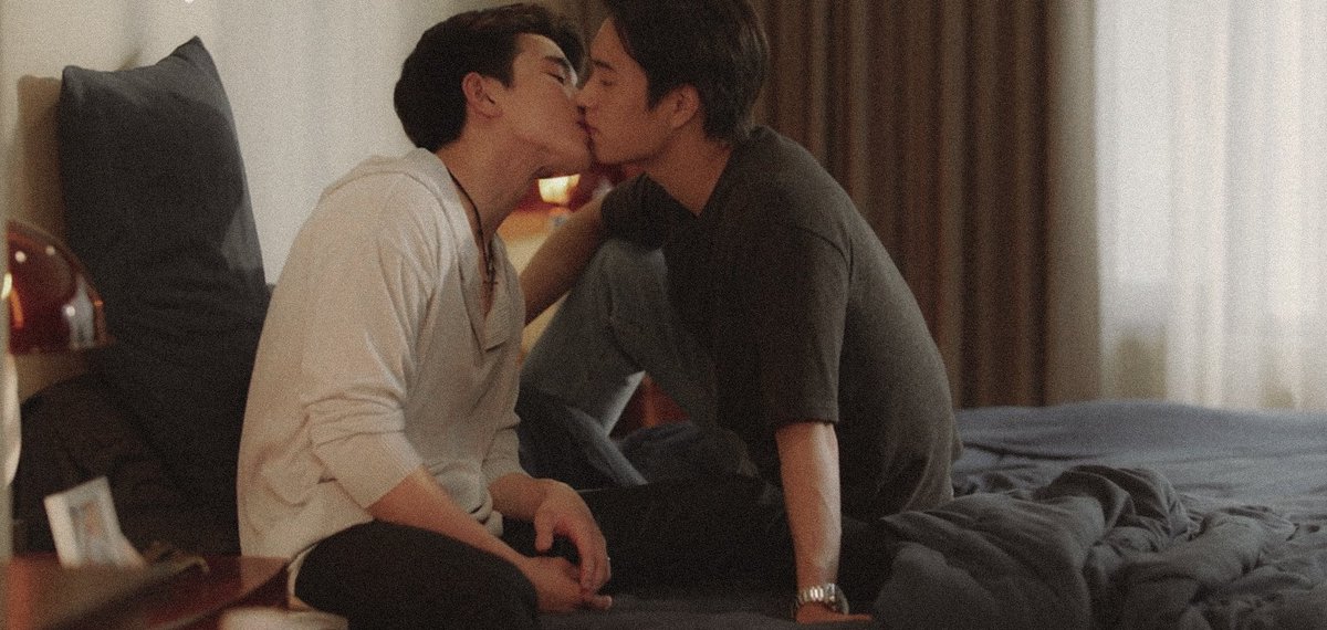 ch3yuen's tweet photo. and they lived happily ever after. ♡

#TicketToHeavenFinalEP https://t.co/aQMjP1xMPp