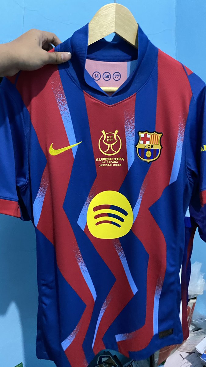 Setyoadjie121's tweet photo. numpang #jersey4sale @Jerseyforum 

Barcelona Home supercopa 26 (stadium)
Size M (72x52)
nameset dan patch HK (Lamine Yamal 10)
BNWOT
1jt (bisa nego)
Lok: Serang, Banten
WA: 082253572872
IG: setyoadjie_

Terima Kasih🙏 https://t.co/CfpBtM8Hyy