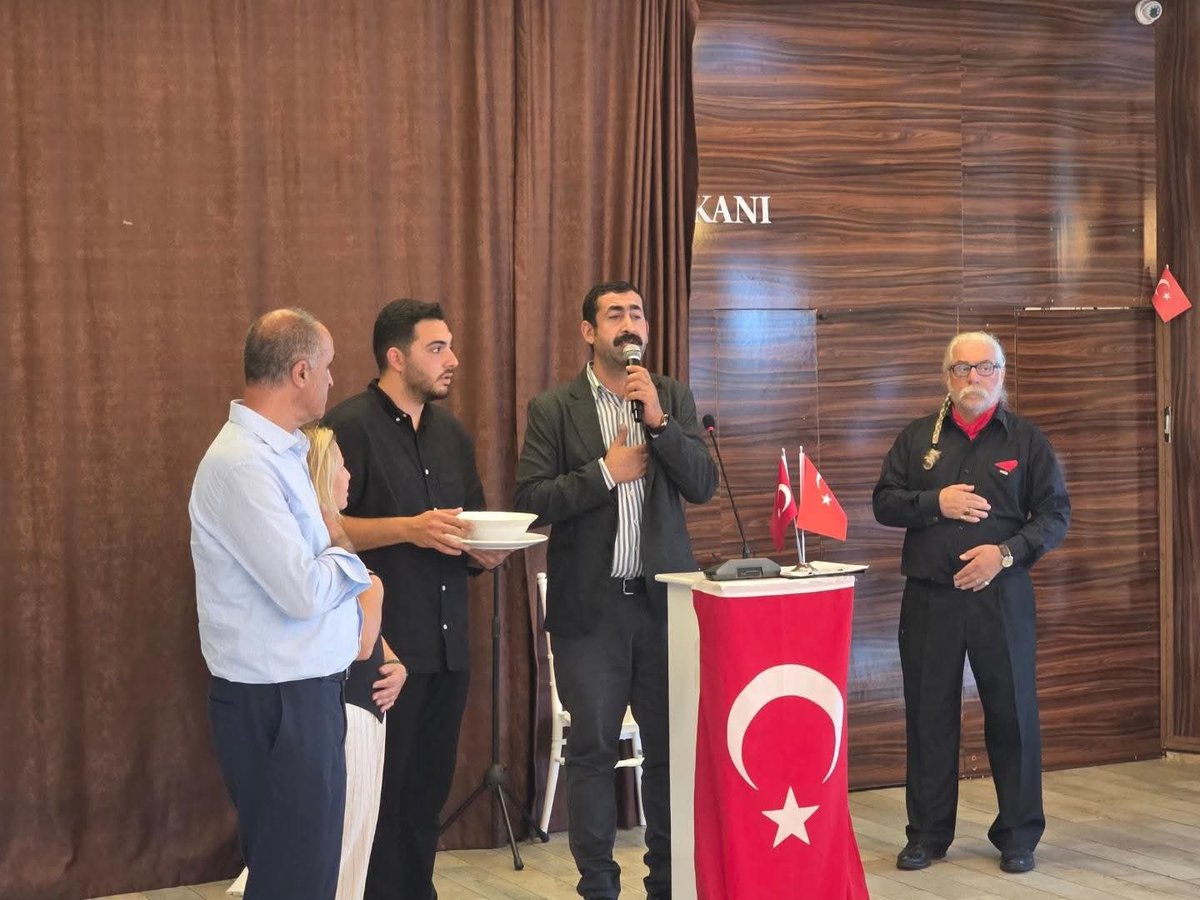 erdoganakgull's tweet photo. Şile Bilim Kültür ve Cemevi Derneği tarafından düzenlenen Aşure Programı'na, önceki dönem Kağıthane Belediye Başkanımız Sn. Fazlı Kılıç ile birlikte katılım sağladık.
@abdullahozdemir 
@akpartiistanbul 
#hermahallesiyleistanbul https://t.co/tCV6RcwcQG