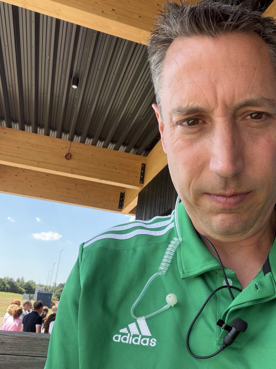 JeroenSmeets76's tweet photo. Laatste oefenpotjes van het seizoen #fluitmee #hockey #KNHB https://t.co/DczRzUMHpw