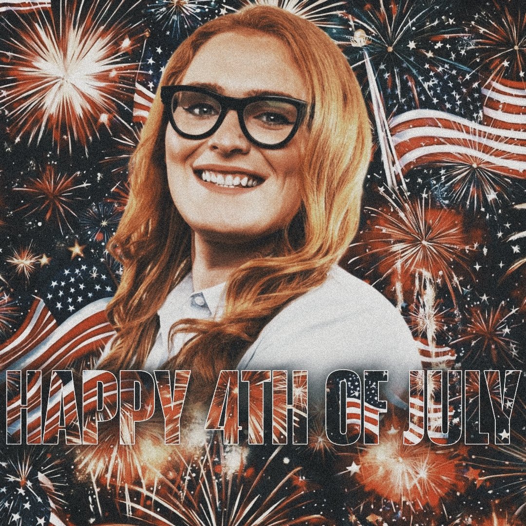 Mapiczishim's tweet photo. Happy 4th of July!! 🇺🇸

#4thOfJuly https://t.co/8JtspCfCOX