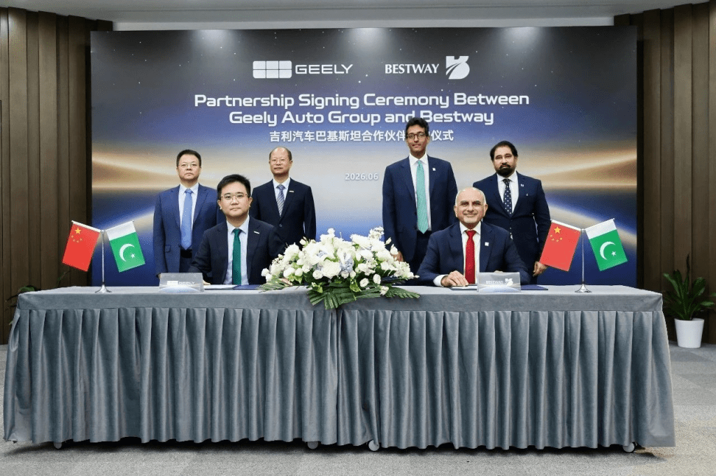 caradviserspak's tweet photo. Geely Galaxy EX5 & EX2 Pakistan Launch Confirmed
Geely has partnered with Bestway Group to officially enter Pakistan.
📖 Full story: https://t.co/Bia9sLA1rf
@itsshahgold @AsadAToor
#GeelyPakistan #GeelyGalaxyEX5 #EVPakistan #CarAdvisers #ElectricVehicles #AutoNews https://t.co/QXgNRumQKb