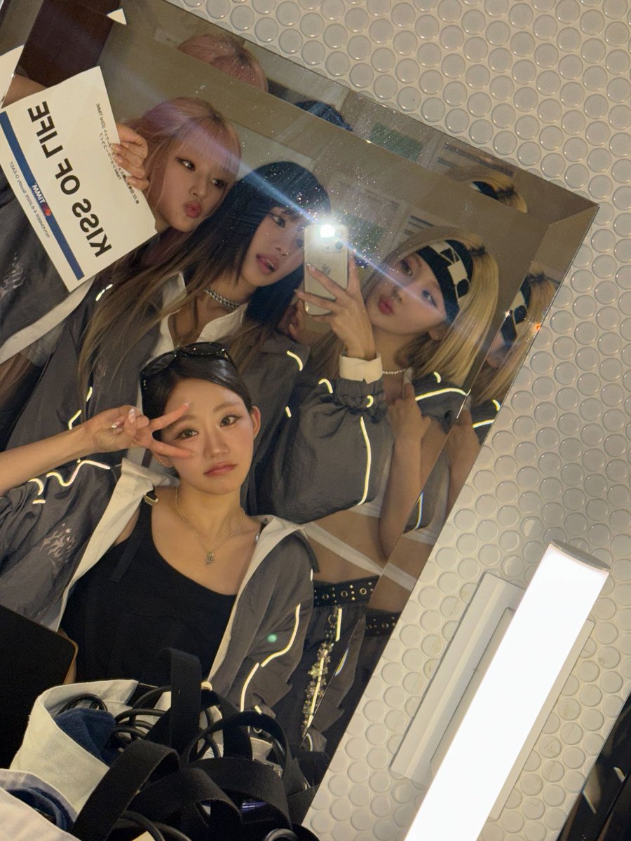 BbopSsky's tweet photo. 팀키오프 영원하세효~♡ https://t.co/Cf5duNFwRD