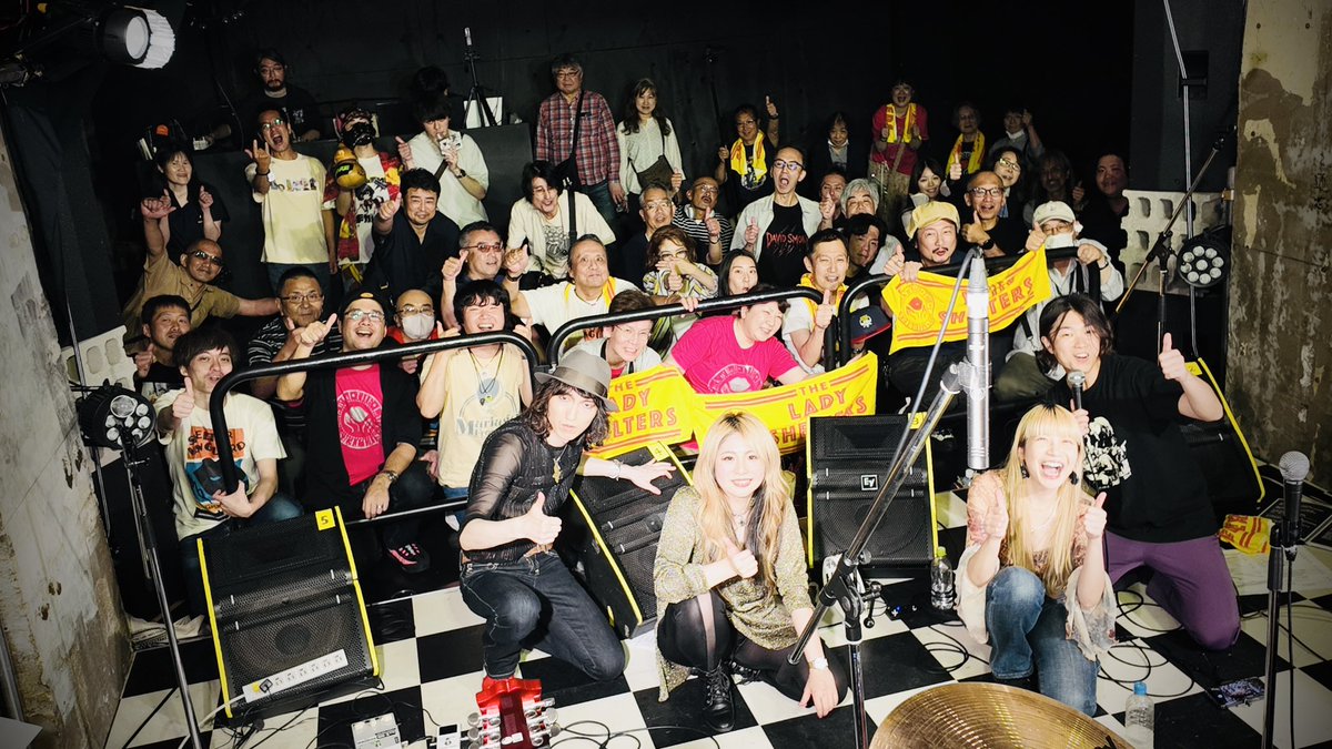 LadyShelters's tweet photo. バック・イン・ザ・北海道！！
美月・時空・賢人の故郷、北海道🐄
愛媛のアカリも、今日だけは道産子！？

温かく迎えてくれる街があること。
共に旅を巡る街があること。
それが本当に嬉しい！

熱い熱い夜を、
ありがとうございました！！

もうすでに恋しいぜ。

またロックンロールしようぜ〜！🔥 https://t.co/FzMFPNx9Y0