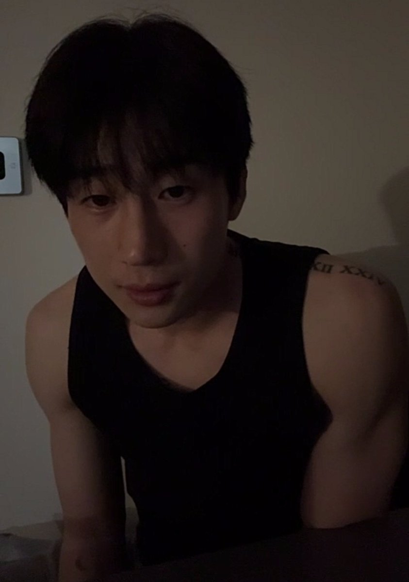813seimng's tweet photo. 예뻐................... https://t.co/BfR0EEobUO