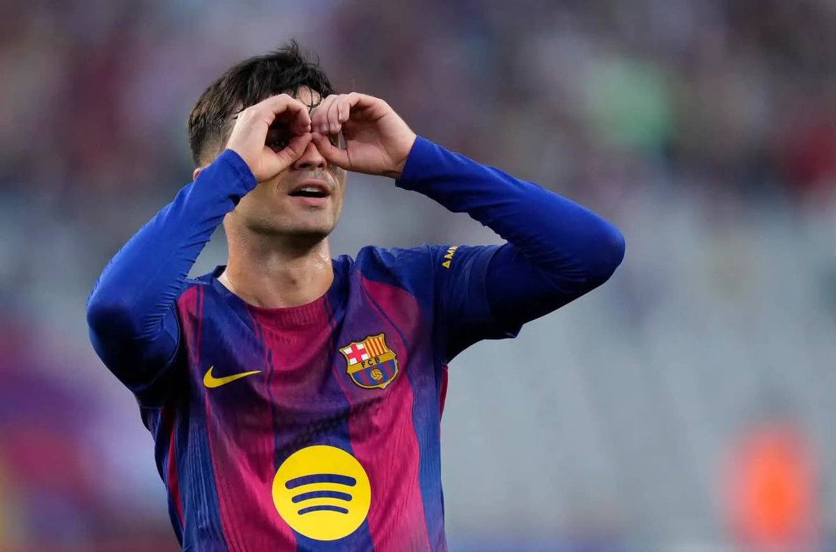 barcacosmos's tweet photo. 🚨 Thiago Alcantara names ‘best in the world’ Barcelona star Pedri in his dream midfield three. https://t.co/u39A79Ke6h