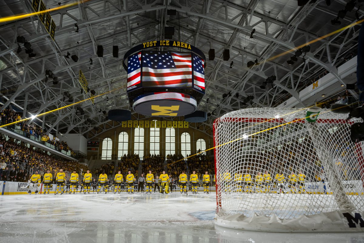 umichhockey's tweet photo. Happy Birthday America! 🇺🇸 https://t.co/6cJvyZvPP0