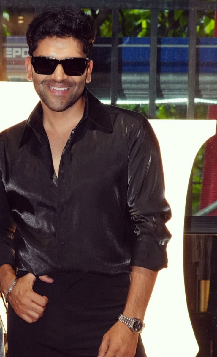 SubhLabh1991's tweet photo. Hott Randhawa ❤️😎🥵❤️‍🔥🫠 
Favourite forever 👌🌷💕 #gururandhawa #paris #amiri #parisfashionweek2026 #ss27 #fashionweek https://t.co/7tni4hDtAi