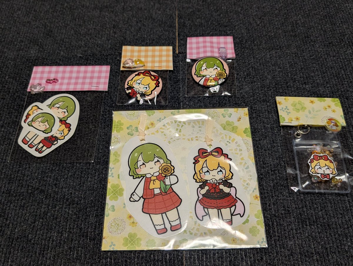 ぴょこっとついんて！夏コミトリッカルと東方の原稿中🌟 (@pikotuin