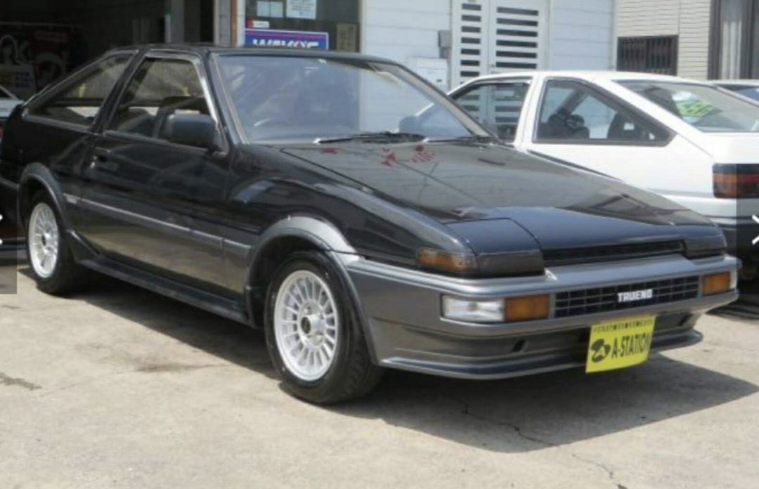 keichan_ae86's tweet photo. 当時はトレノがオプション満載で
 スポーツパッケージ
電動サンルーフ(スポットランプ付き)
エレクトロニックディスプレイメーター
ワンタッチ式パワーウィンドウ
イントラ＋ホイールアーチモールセット
サイドバイザー(M) 

上記内容でフルオプション目指していたから懐かしい笑 https://t.co/BqtF9IhsKc