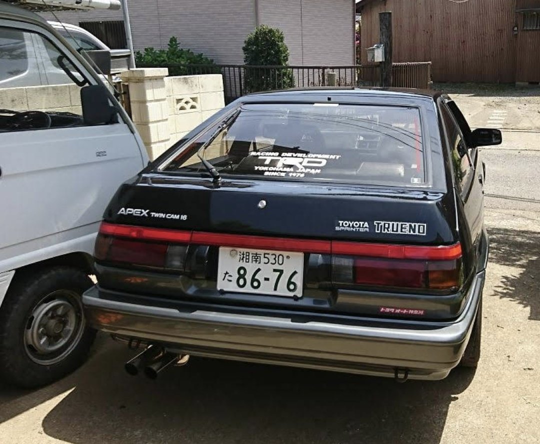 keichan_ae86's tweet photo. 当時はトレノがオプション満載で
 スポーツパッケージ
電動サンルーフ(スポットランプ付き)
エレクトロニックディスプレイメーター
ワンタッチ式パワーウィンドウ
イントラ＋ホイールアーチモールセット
サイドバイザー(M) 

上記内容でフルオプション目指していたから懐かしい笑 https://t.co/BqtF9IhsKc