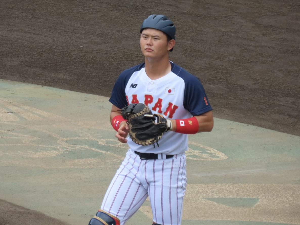 RT_DHJYGD's tweet photo. 侍ジャパン大学日本代表直前合宿🏟️ENEOSとの練習試合⚾️渡部くん🤩笑ってほしい😃😃😃 https://t.co/OrXV9DfuUY
