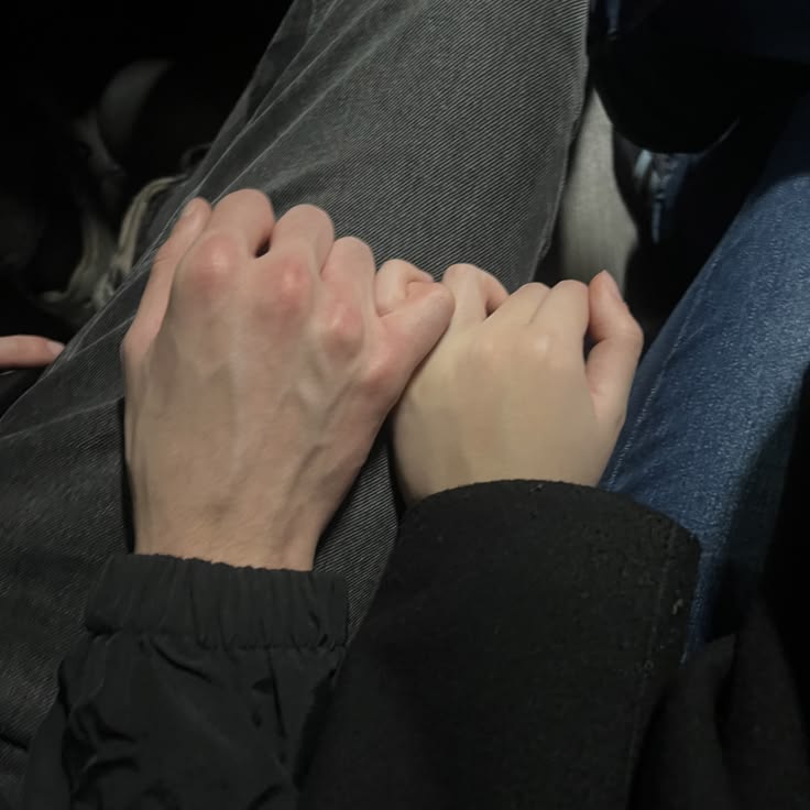 maungturu's tweet photo. [ Light this love again; can't we? ]
ㅡ #SunNote ☀️🎵  chatfic au w/ oc as their child https://t.co/a33A3f47zQ