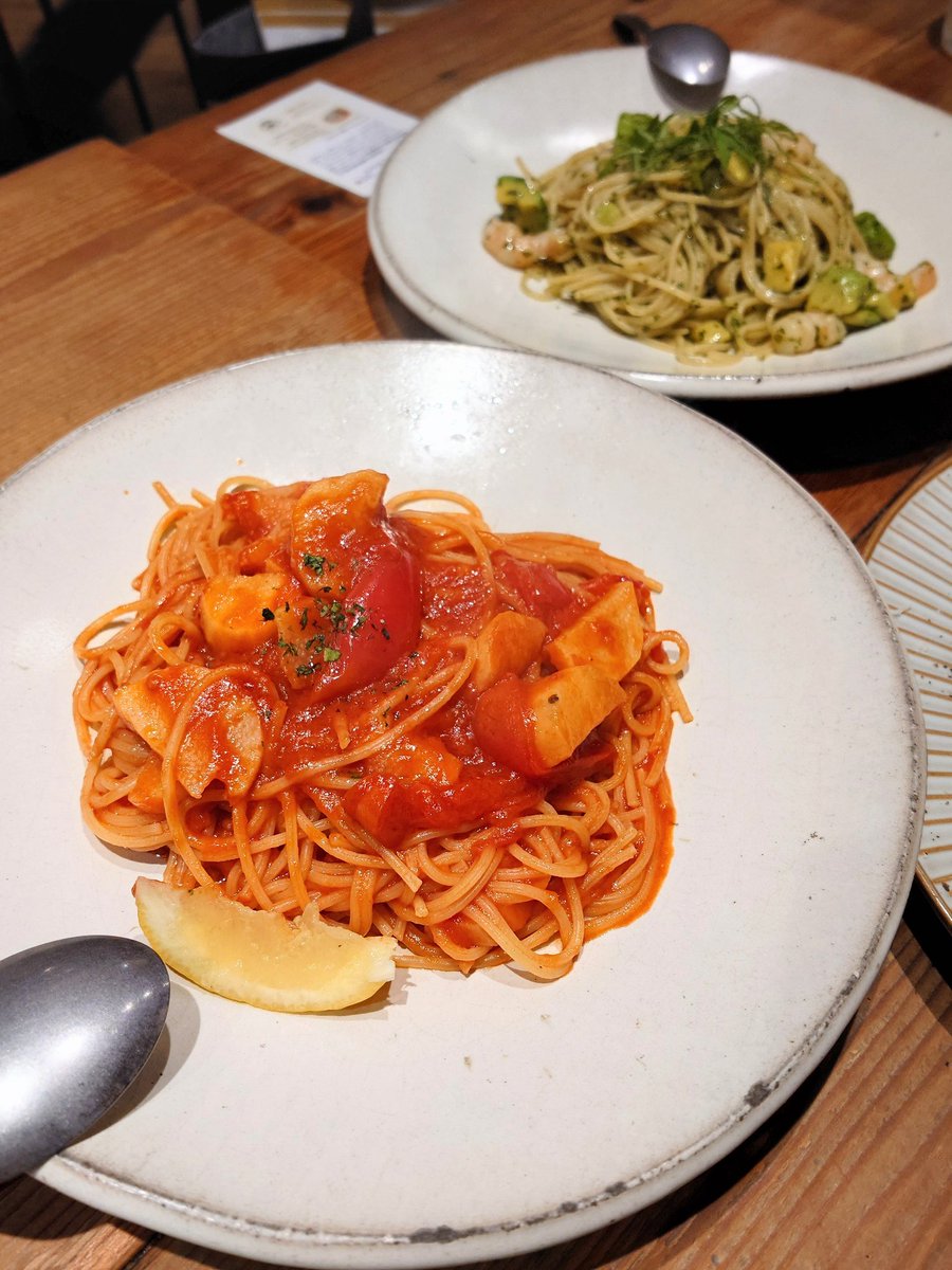 oasisao's tweet photo. 🎥映画の後は同じ建物内の『ESPRESSO D WORKS池袋』
ここの高加水食パン「ワンハンドレッド」がウマいんだよな〜
自家製ホイップバターが最高が合う。
ピザもパスタも美味しい😋
#池袋 #ESPRESSODWORKS https://t.co/rnbFPVYVyI