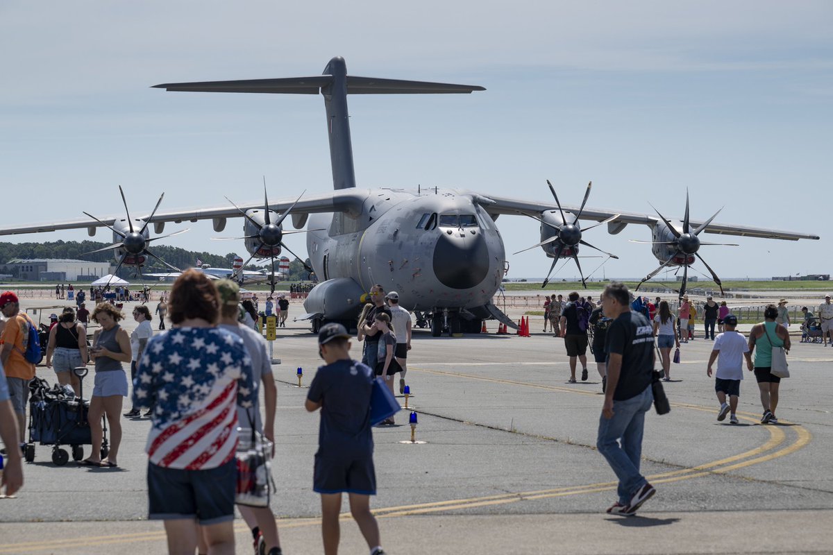 Armees_Gouv's tweet photo. ✈️ « Liberté 250 » : clap de fin d'un déploiement historique aux États-Unis !

Après près d’un mois sur la côte est des États-Unis, la @PAFofficiel, accompagnée d’un A400M de l’@Armee_de_lair, achève son itinéraire mémoriel au-dessus de New York à l’occasion de l’Independence Day.

Retour en images sur 27 jours d'une mission qui a illustré deux siècles d'histoire et d'amitié franco-américaine. 📸